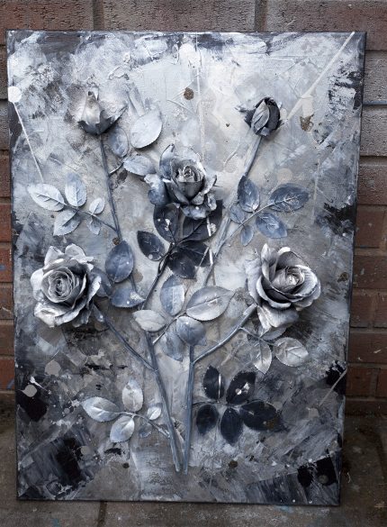 Bouquet of silver roses 3D
