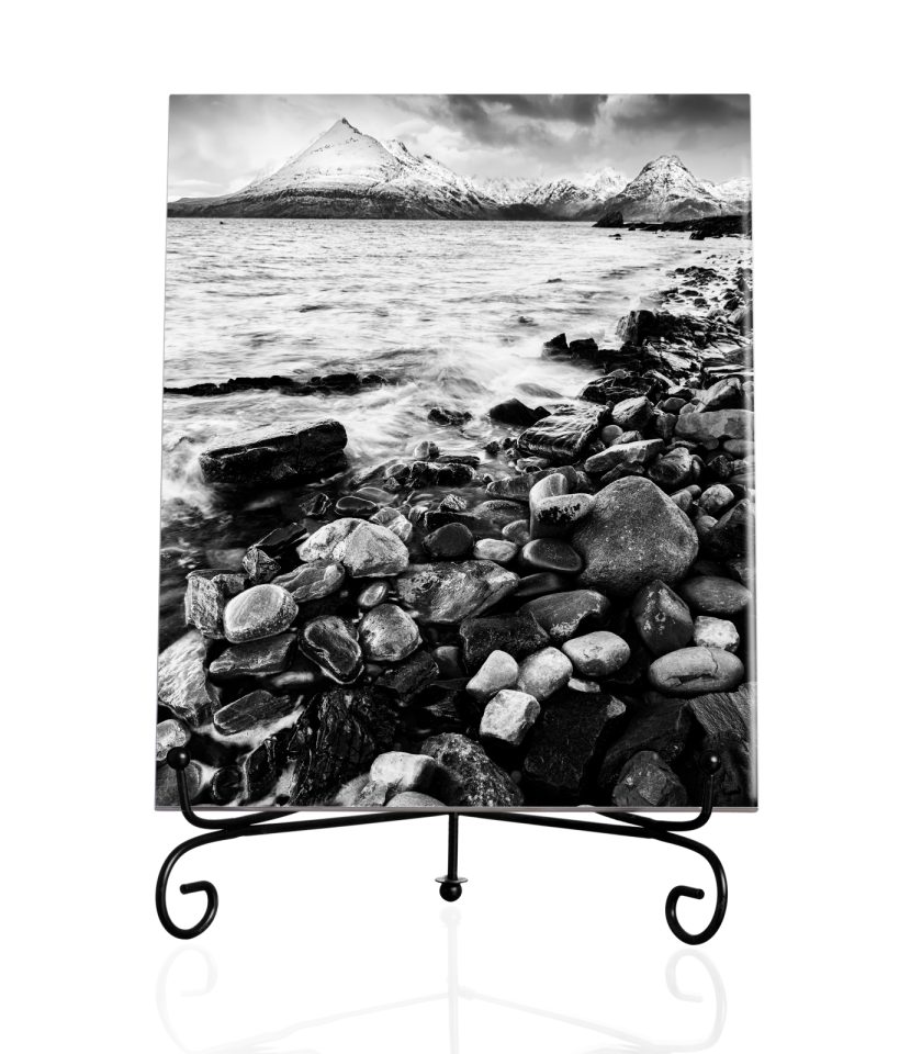 Elgol B&W II -Tile