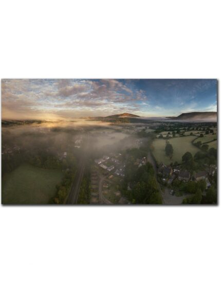 Misty sunrise in Peak District